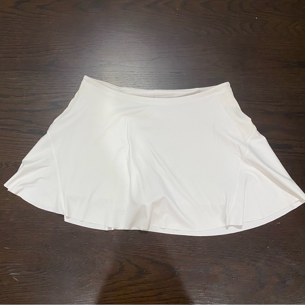 Athleta white tennis skirt